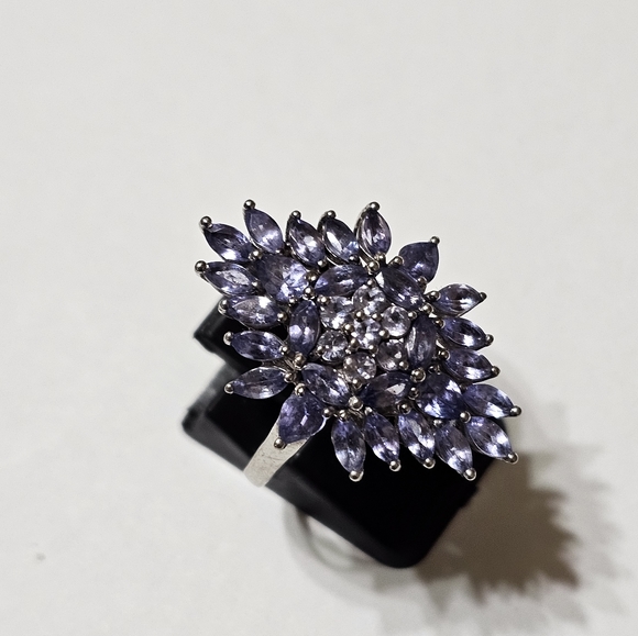 Genuine 4.35 Carat Tanzanite Cluster Ring in Sterling Silver Size 8 😍 - Picture 3 of 11